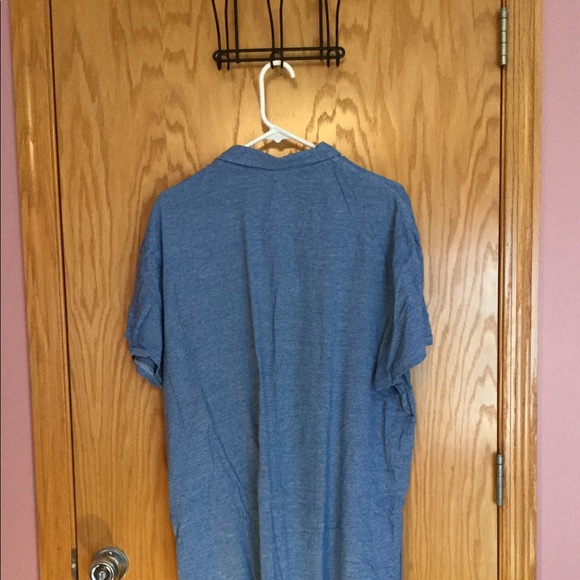 Old Navy Men's shirt - Picture 2 of 3